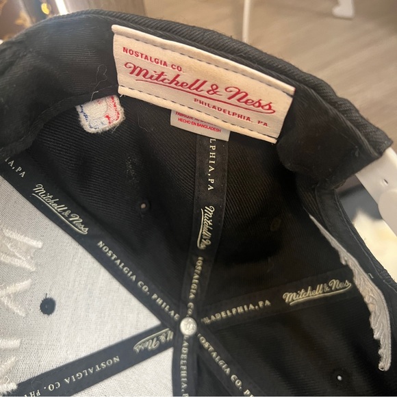 Hat - Picture 2 of 7